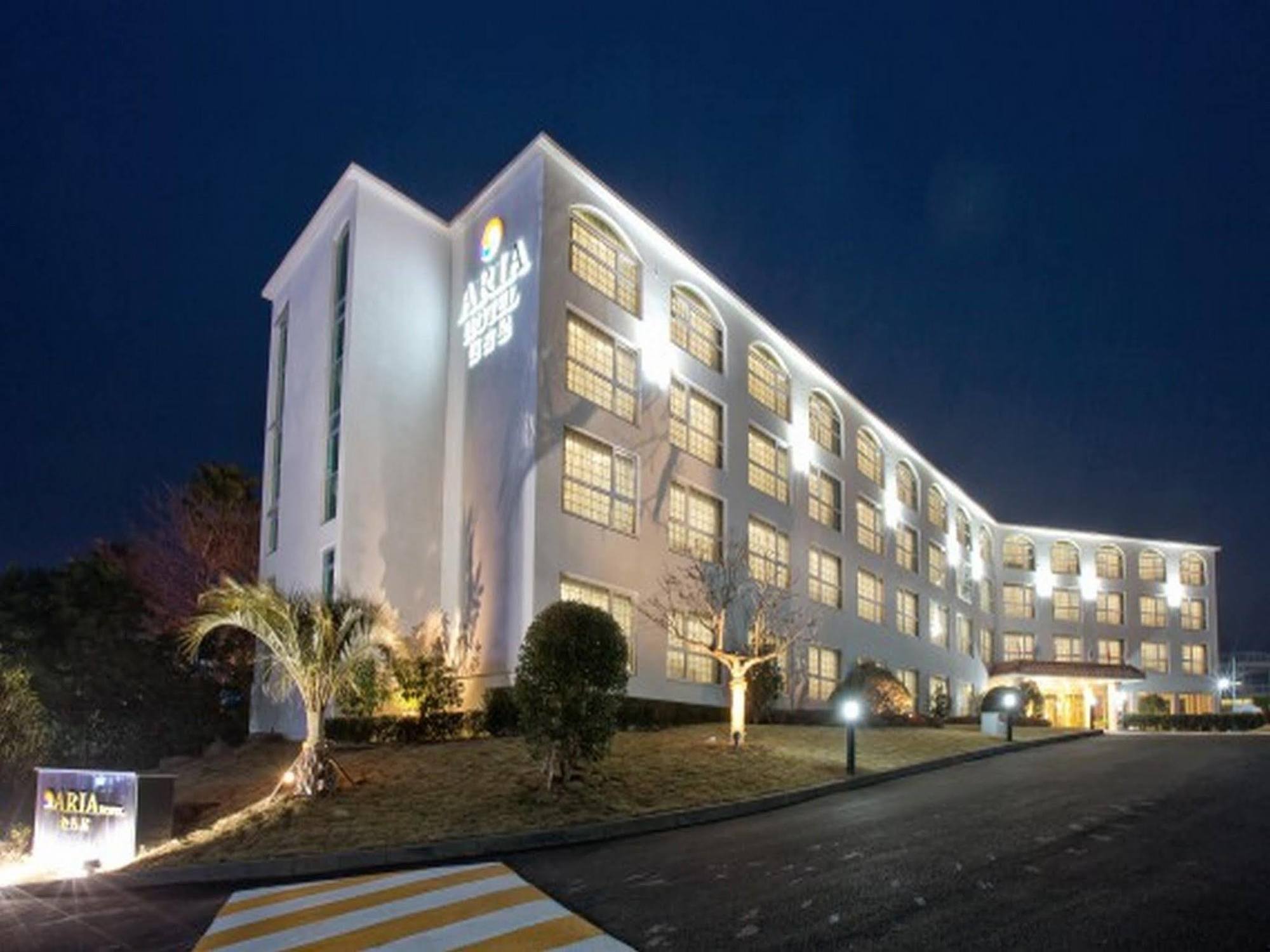 סאוגוויפו Aria Hotel מראה חיצוני תמונה