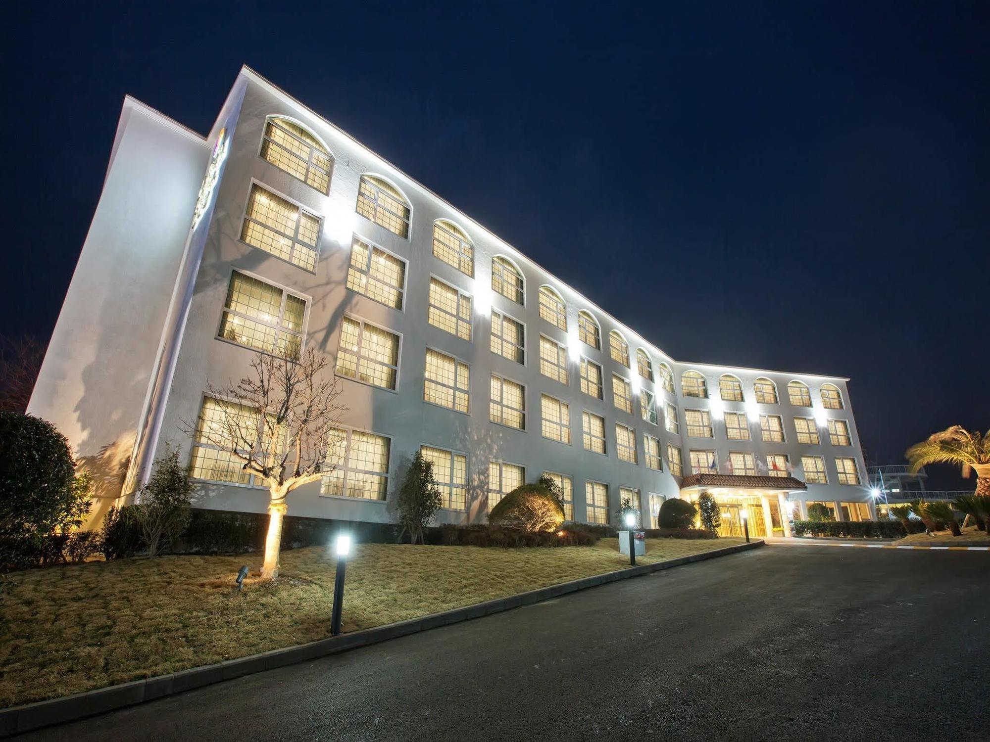 סאוגוויפו Aria Hotel מראה חיצוני תמונה